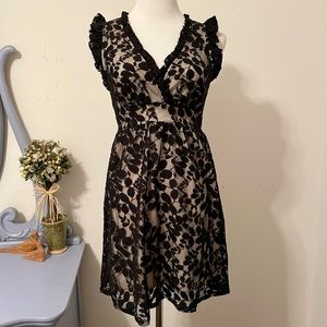 Forever 21 black and tan lace dress